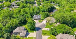 10209 River Hills Court, Parkville, MO 64152