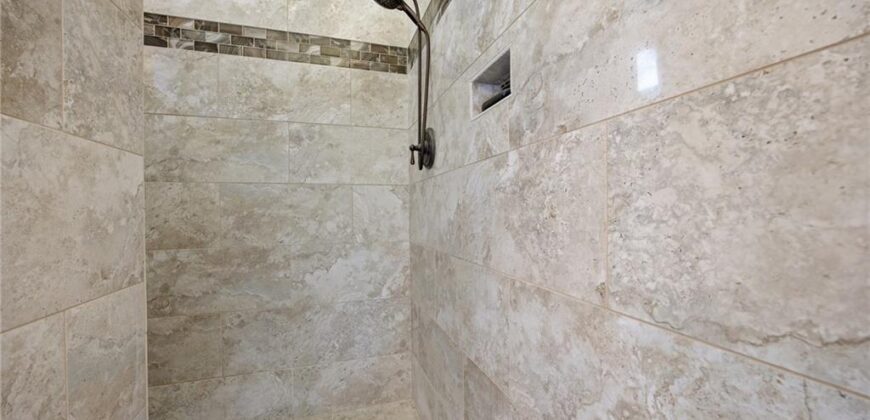 10209 River Hills Court, Parkville, MO 64152
