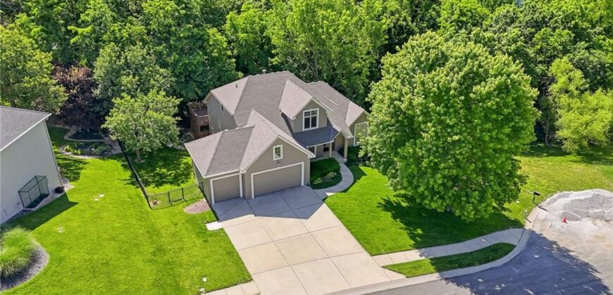 10209 River Hills Court, Parkville, MO 64152