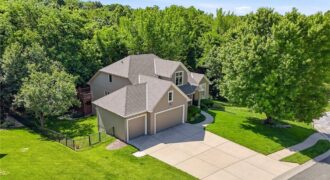 10209 River Hills Court, Parkville, MO 64152