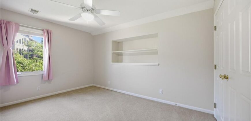 10209 River Hills Court, Parkville, MO 64152