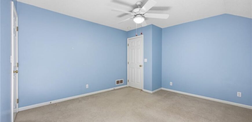 10209 River Hills Court, Parkville, MO 64152