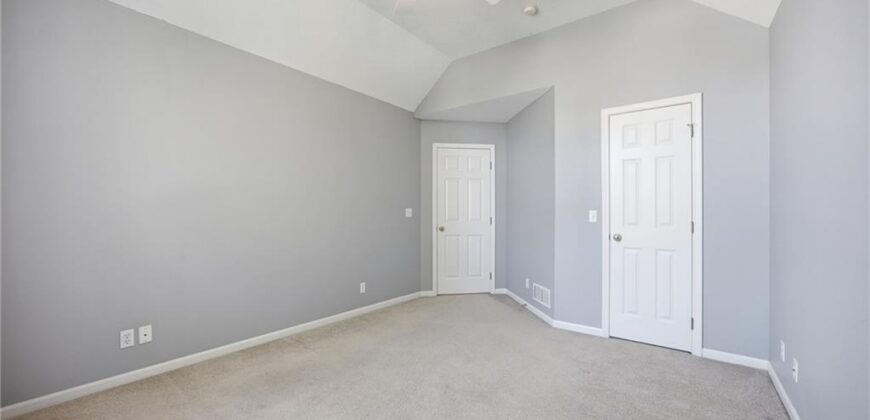 10209 River Hills Court, Parkville, MO 64152