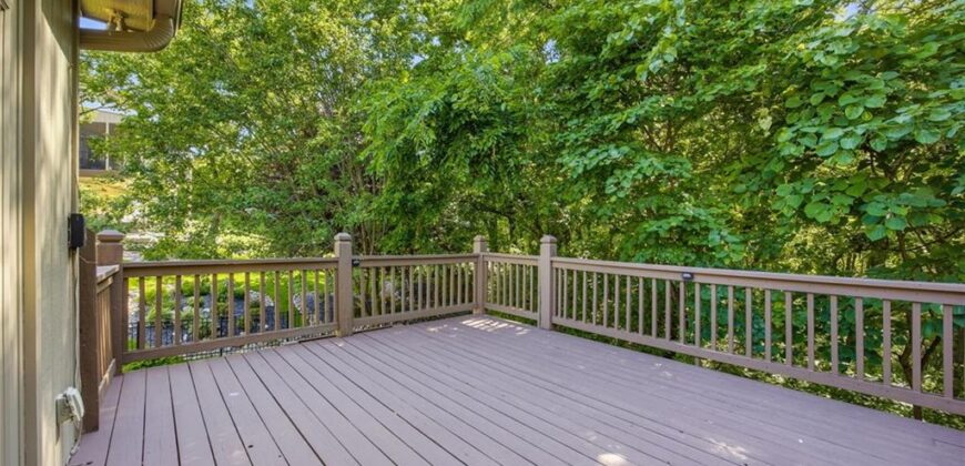 10209 River Hills Court, Parkville, MO 64152