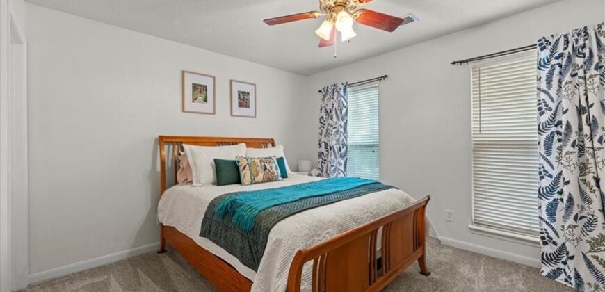8104 N Oakley Avenue, Kansas City, MO 64119