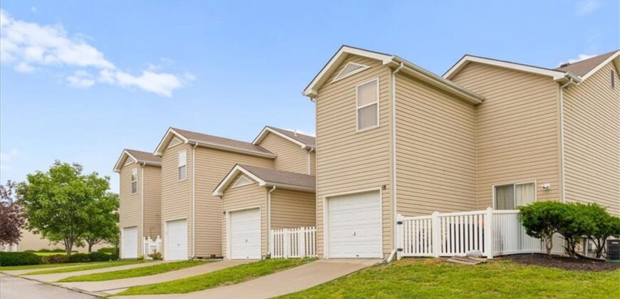8104 N Oakley Avenue, Kansas City, MO 64119