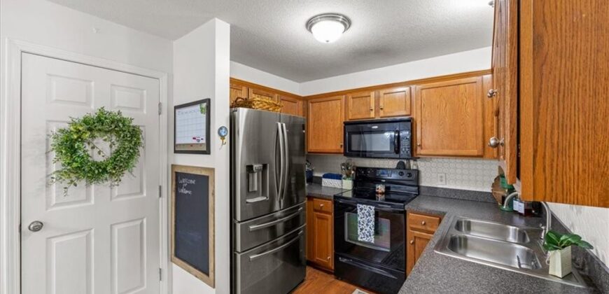 8104 N Oakley Avenue, Kansas City, MO 64119