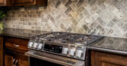 4527 Verona Drive, Riverside, MO 64150