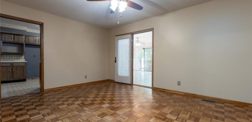 17635 Stubbs Station Road, Camden Point, MO 64018