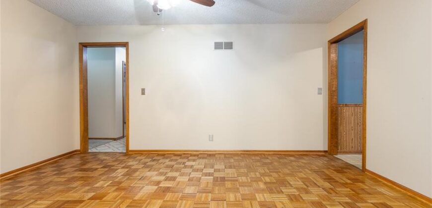 17635 Stubbs Station Road, Camden Point, MO 64018