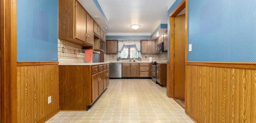 17635 Stubbs Station Road, Camden Point, MO 64018