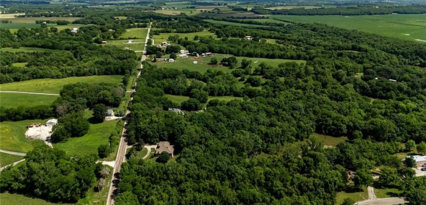 17635 Stubbs Station Road, Camden Point, MO 64018