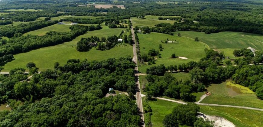 17635 Stubbs Station Road, Camden Point, MO 64018