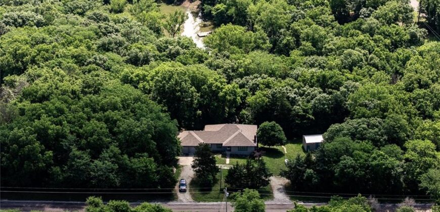 17635 Stubbs Station Road, Camden Point, MO 64018