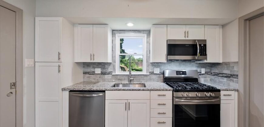 606 67th Place, Kansas City, MO 64118