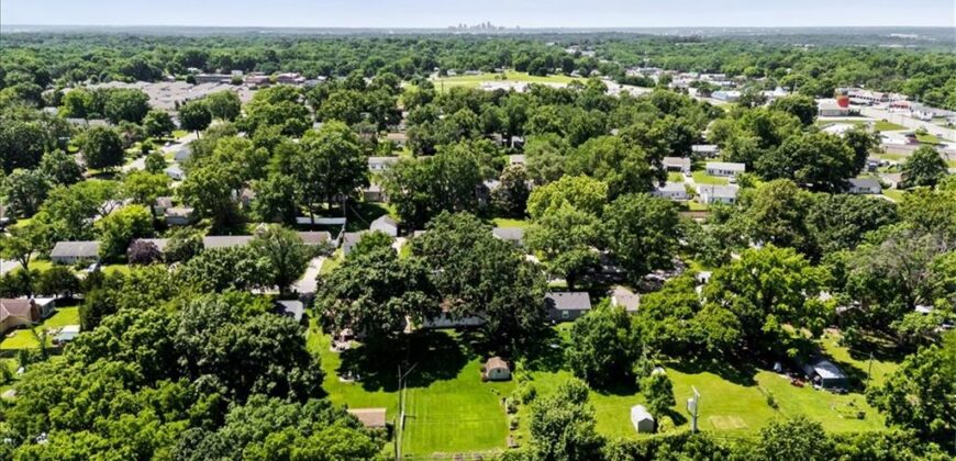 606 67th Place, Kansas City, MO 64118
