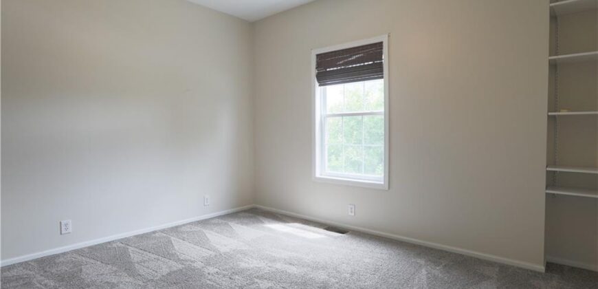 27175 Webster Court, Weston, MO 64098