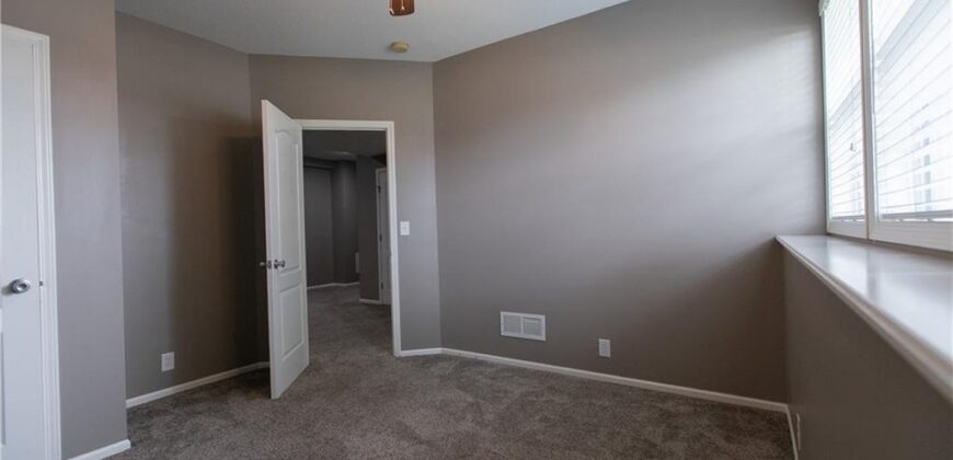 27175 Webster Court, Weston, MO 64098