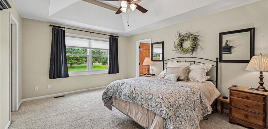15215 Terra Pulchra Drive, Smithville, MO 64089