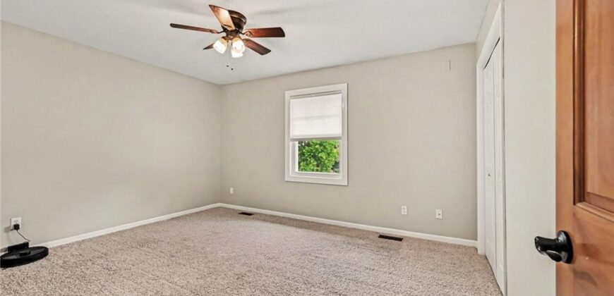 15215 Terra Pulchra Drive, Smithville, MO 64089
