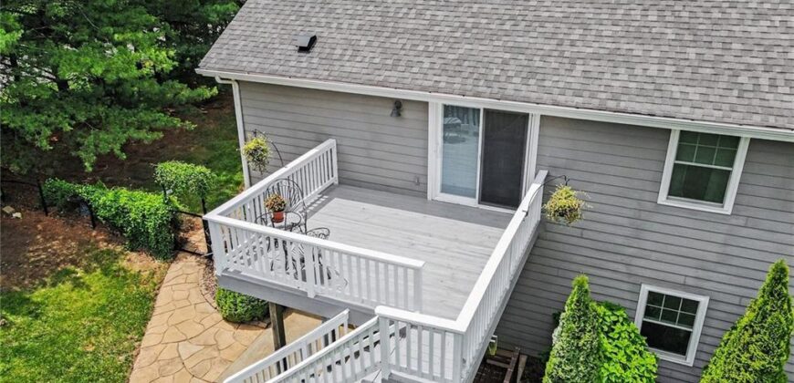 15215 Terra Pulchra Drive, Smithville, MO 64089