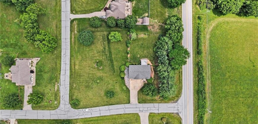 15215 Terra Pulchra Drive, Smithville, MO 64089