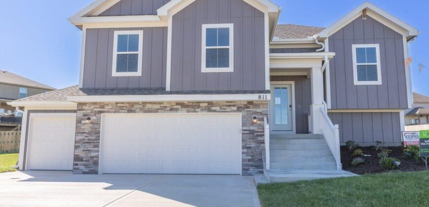 920 NW 95 Street, Kansas City, MO 64155