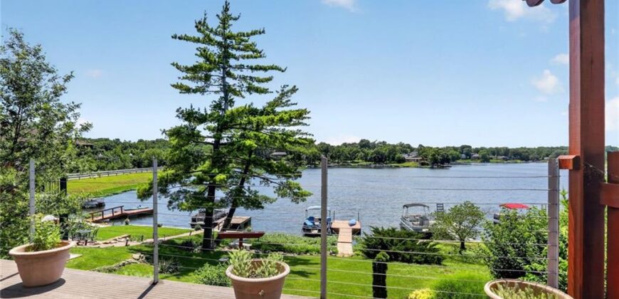 113 NORTH SHORE Drive, Lake Waukomis, MO 64151
