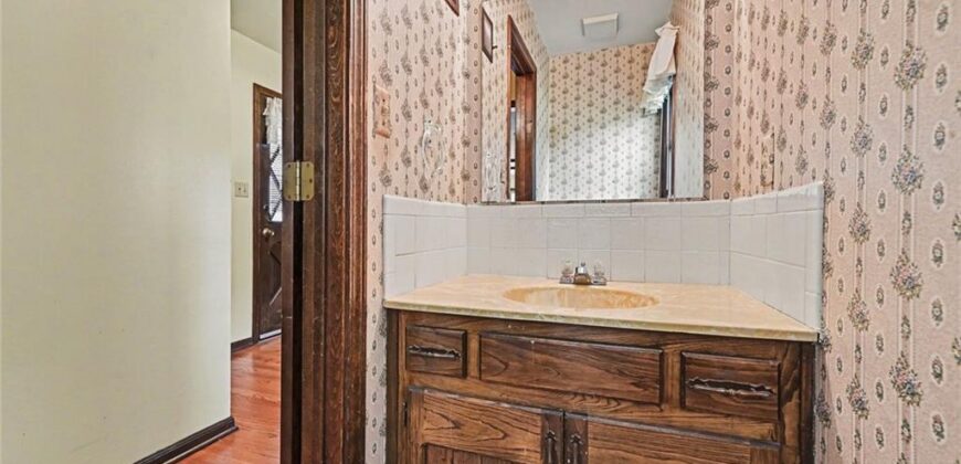 9711 Betsy Ross Lane, Liberty, MO 64068