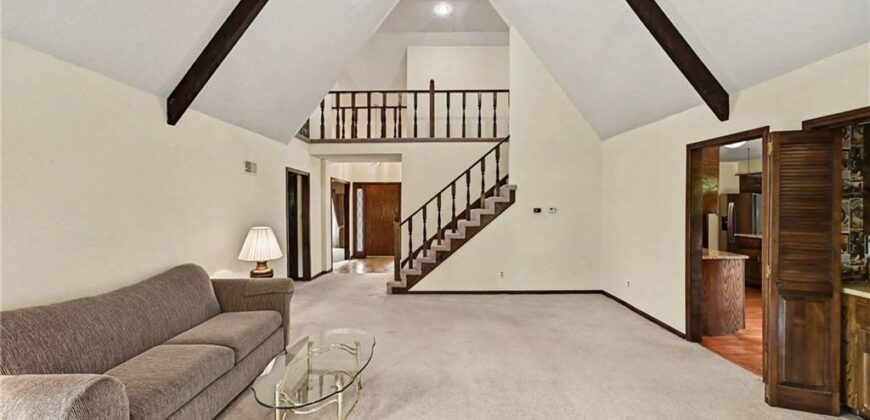 9711 Betsy Ross Lane, Liberty, MO 64068