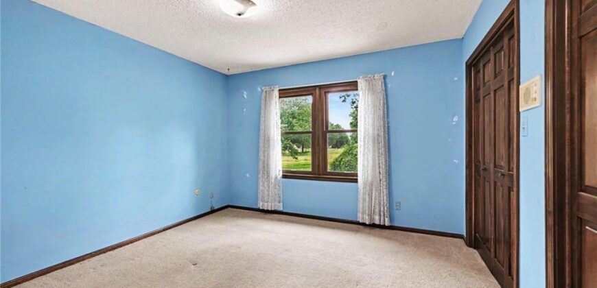9711 Betsy Ross Lane, Liberty, MO 64068