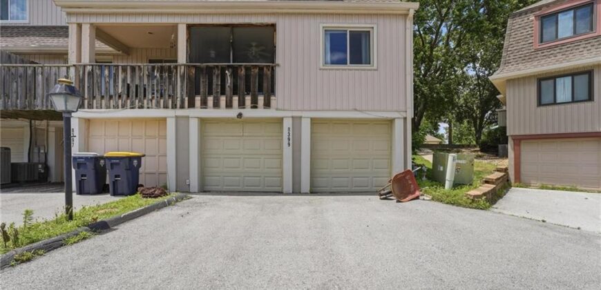 8399 Waukomis Drive, Kansas City, MO 64154