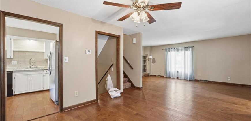 8399 Waukomis Drive, Kansas City, MO 64154