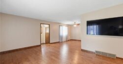 8399 Waukomis Drive, Kansas City, MO 64154