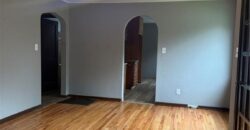 1325 NE Marvin Court, Kansas City, MO 64118