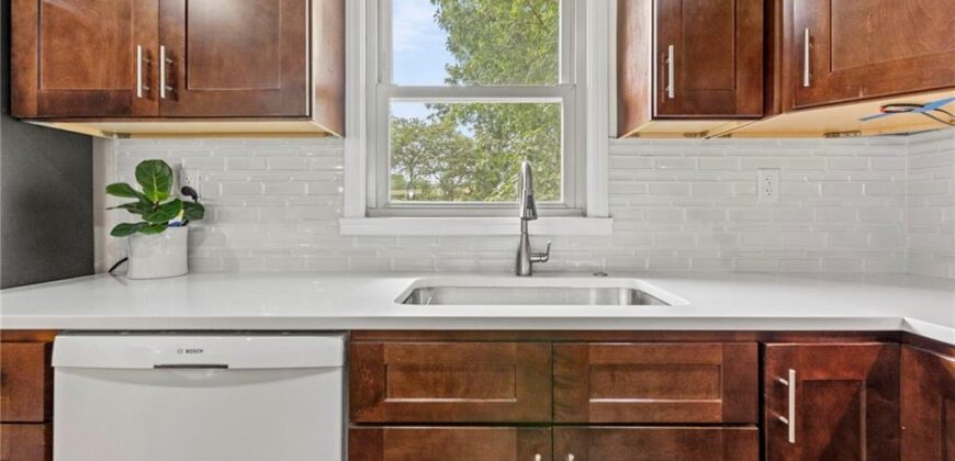 109 NW 64th Terrace, Gladstone, MO 64118