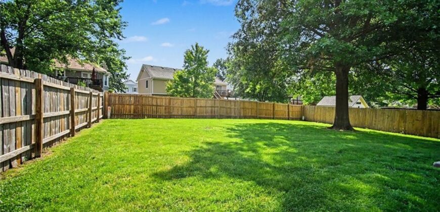 8611 N Virginia Avenue, Kansas City, MO 64155