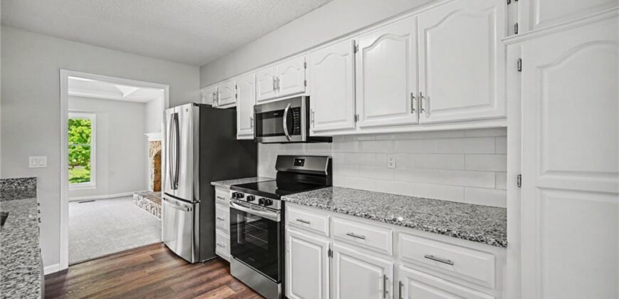 8611 N Virginia Avenue, Kansas City, MO 64155