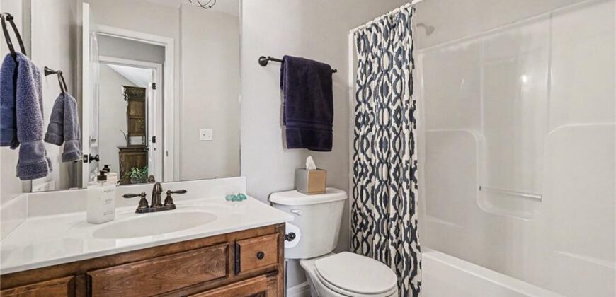 19710 NE 197th Terrace, Smithville, MO 64089