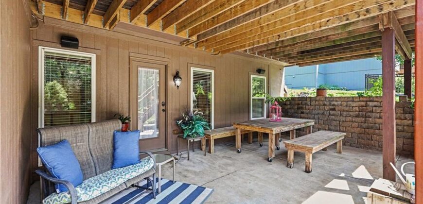 19710 NE 197th Terrace, Smithville, MO 64089