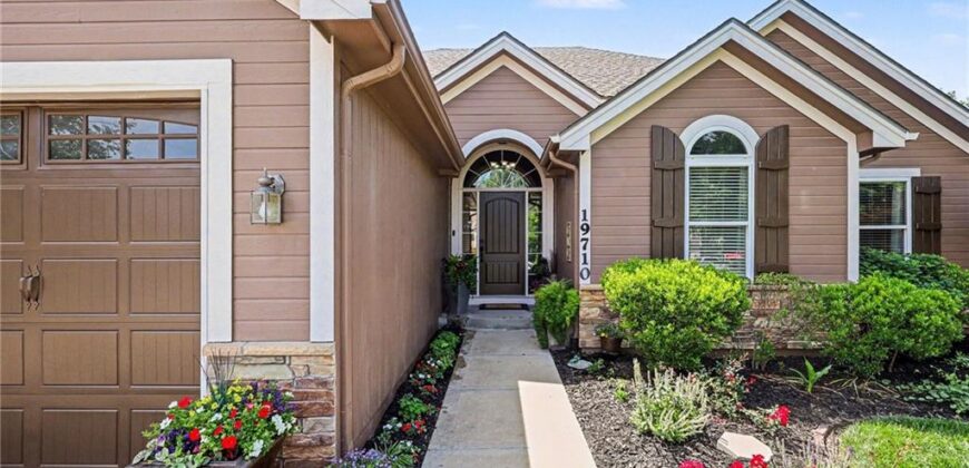 19710 NE 197th Terrace, Smithville, MO 64089