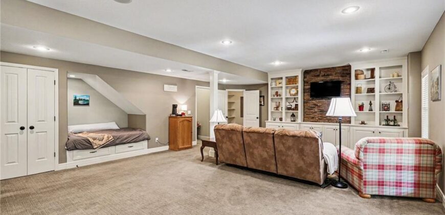 19710 NE 197th Terrace, Smithville, MO 64089