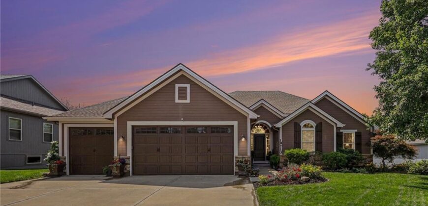 19710 NE 197th Terrace, Smithville, MO 64089