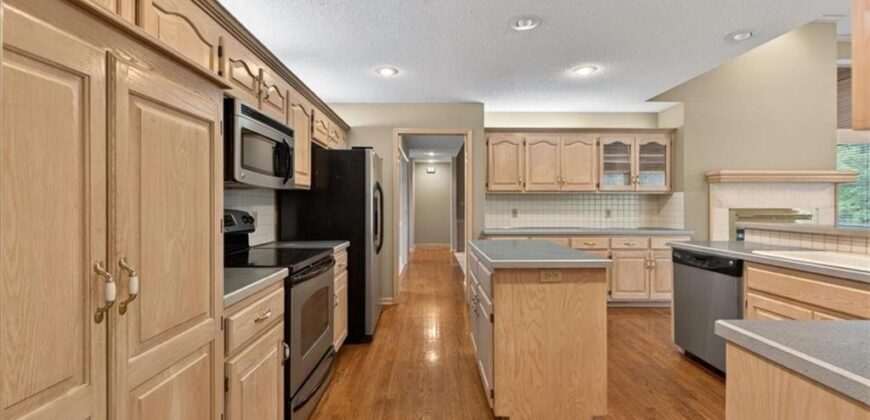 3609 NW 75th Court, Kansas City, MO 64151