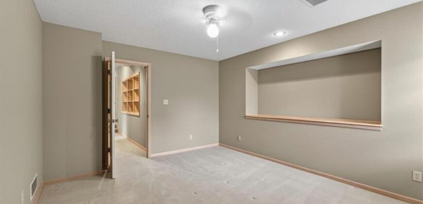 3609 NW 75th Court, Kansas City, MO 64151