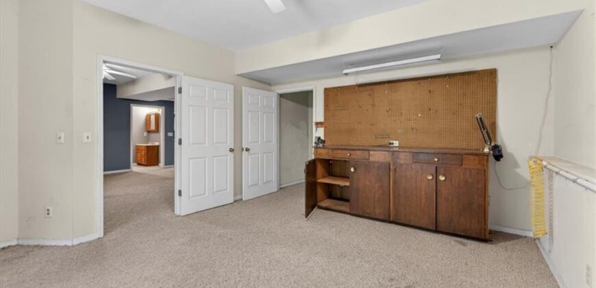 3609 NW 75th Court, Kansas City, MO 64151