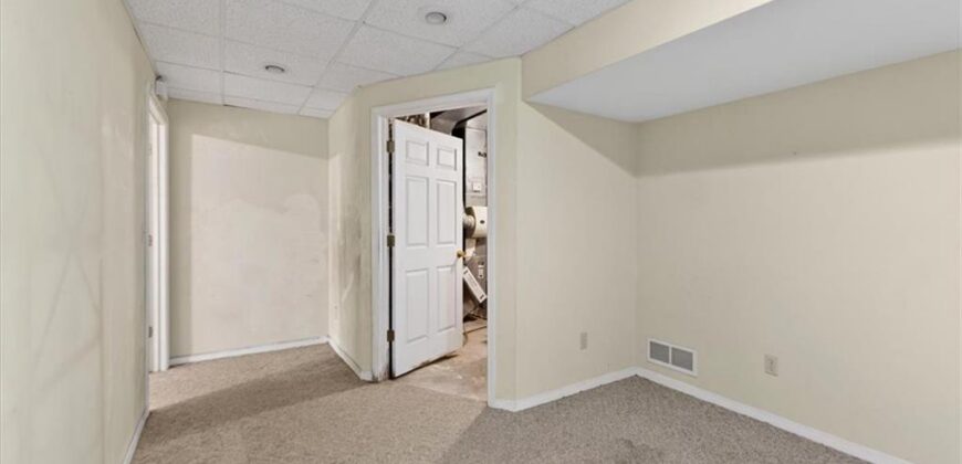 3609 NW 75th Court, Kansas City, MO 64151