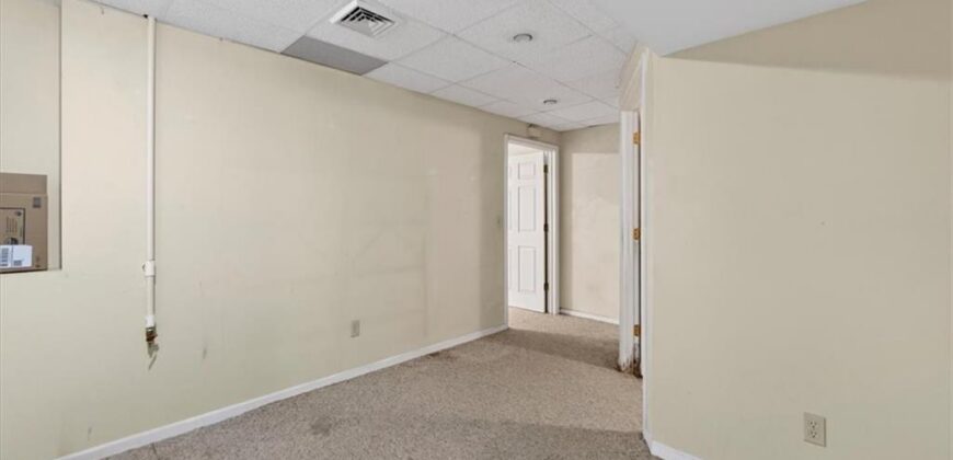 3609 NW 75th Court, Kansas City, MO 64151