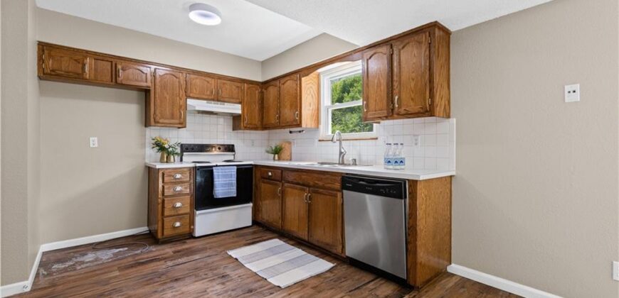 760 Spring Circle, Liberty, MO 64068