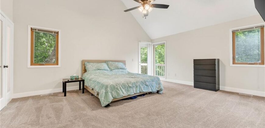 1808 NE 82nd Place, Kansas City, MO 64118